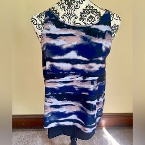 Sleeveless multicolor shell/blouse